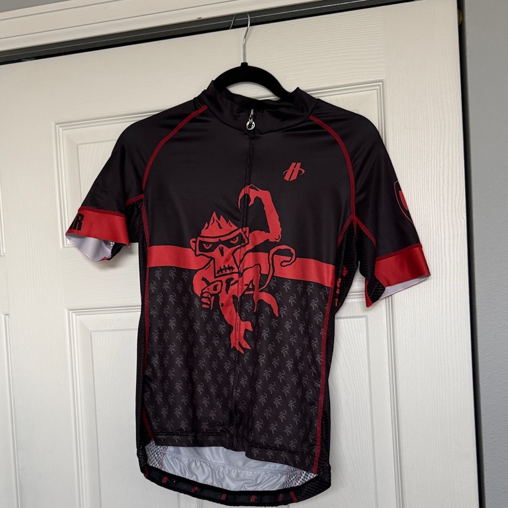Black & Red Graphic women’s Cycling Jersey